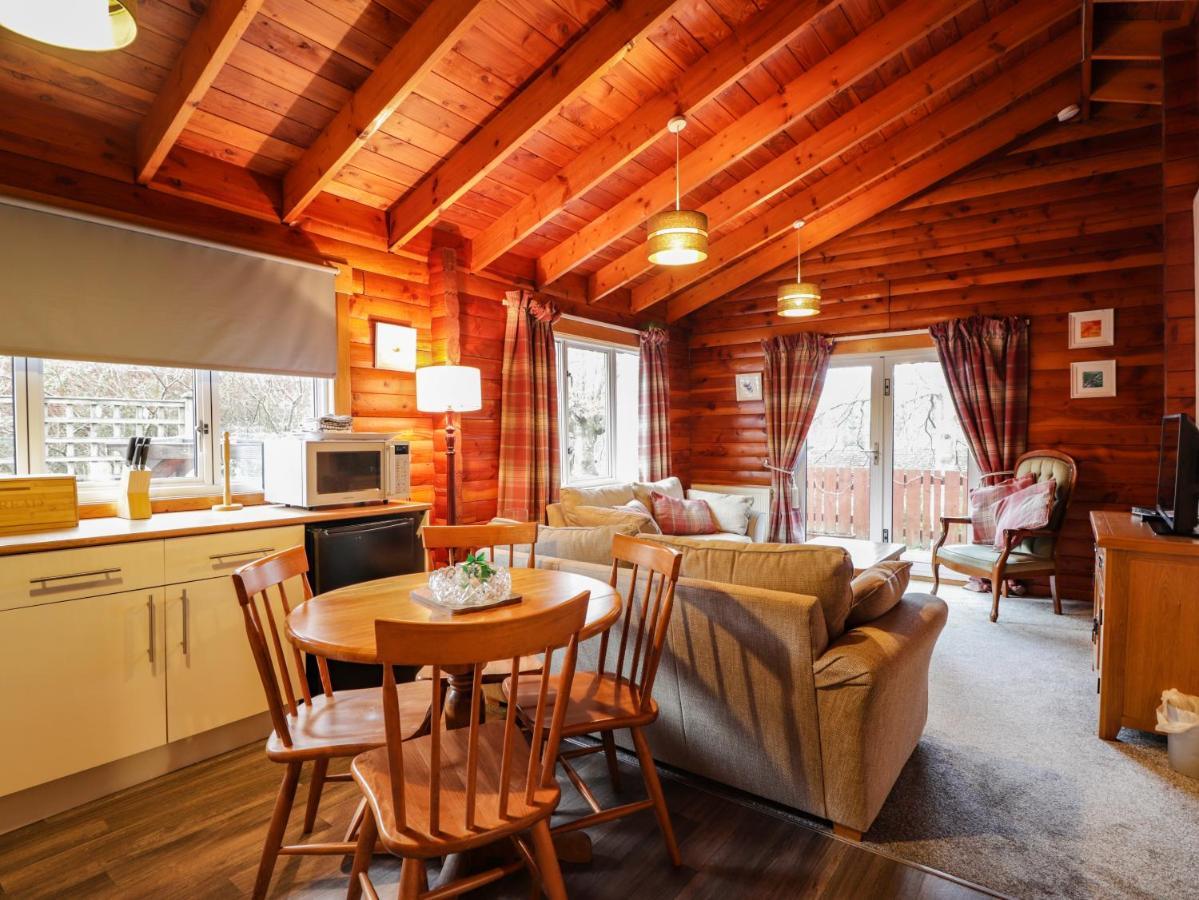 Spruce Lodge Strathpeffer Exteriér fotografie